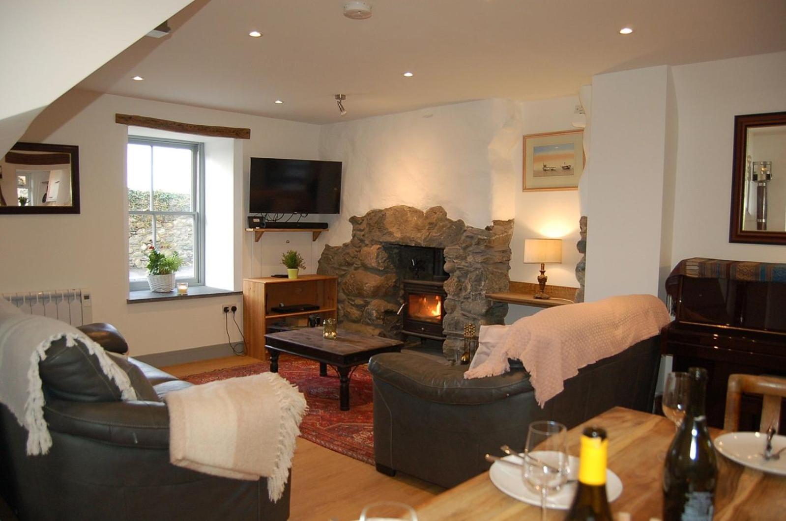 Ty Del - Beautiful Home In Tywyn Esterno foto